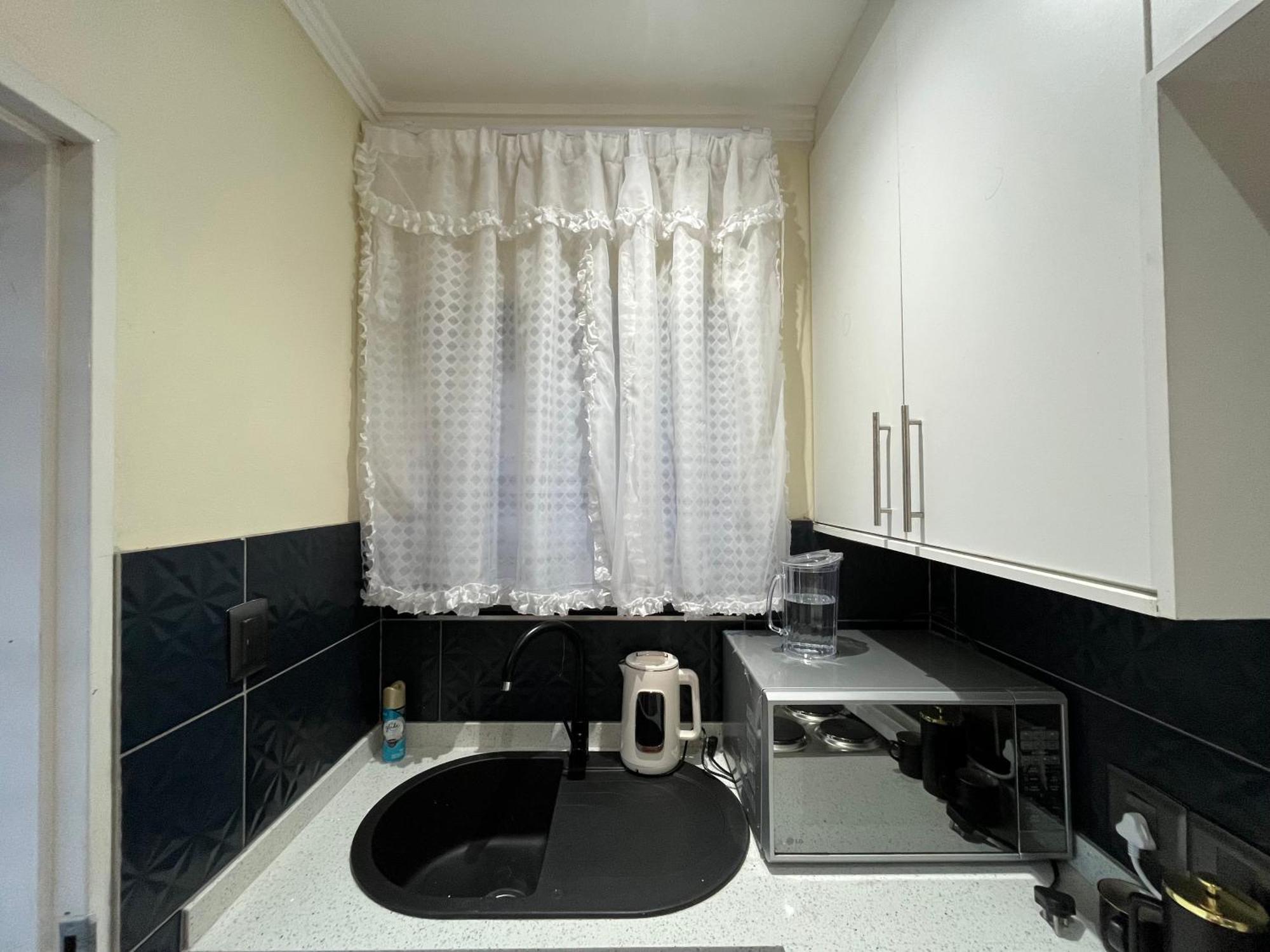 The Benjamin Accomodation Edenvale Ngoại thất bức ảnh